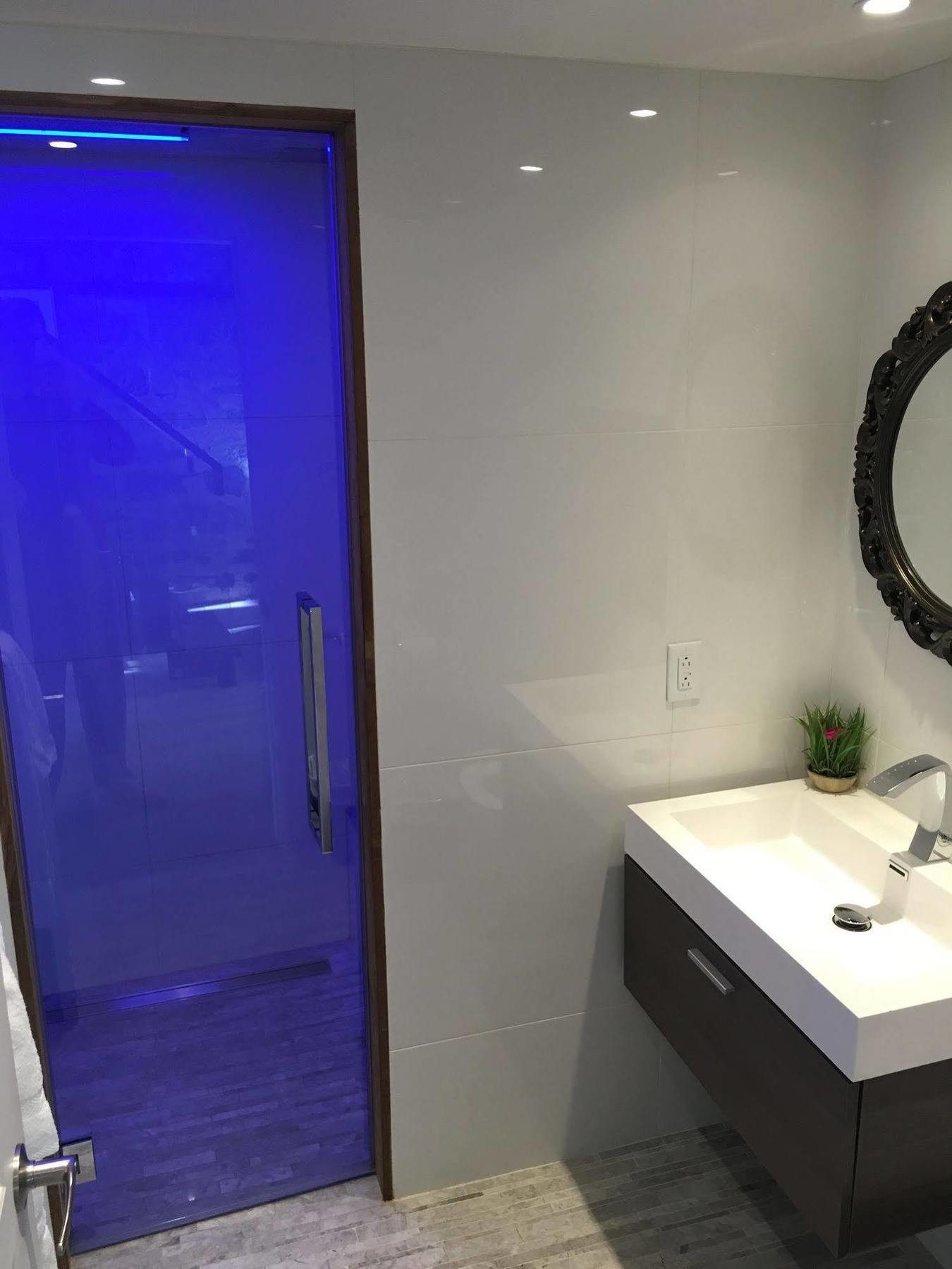Hotel Epik Μόντρεαλ Εξωτερικό φωτογραφία